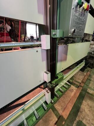 中古プラスチックパネルソー田中8尺サーボ定規付