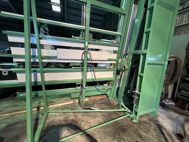 中古プラスチックパネルソー田中8尺サーボ定規付き